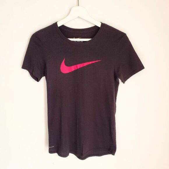 Nike Dri-Fit Tee Size S - Picture 1 of 3